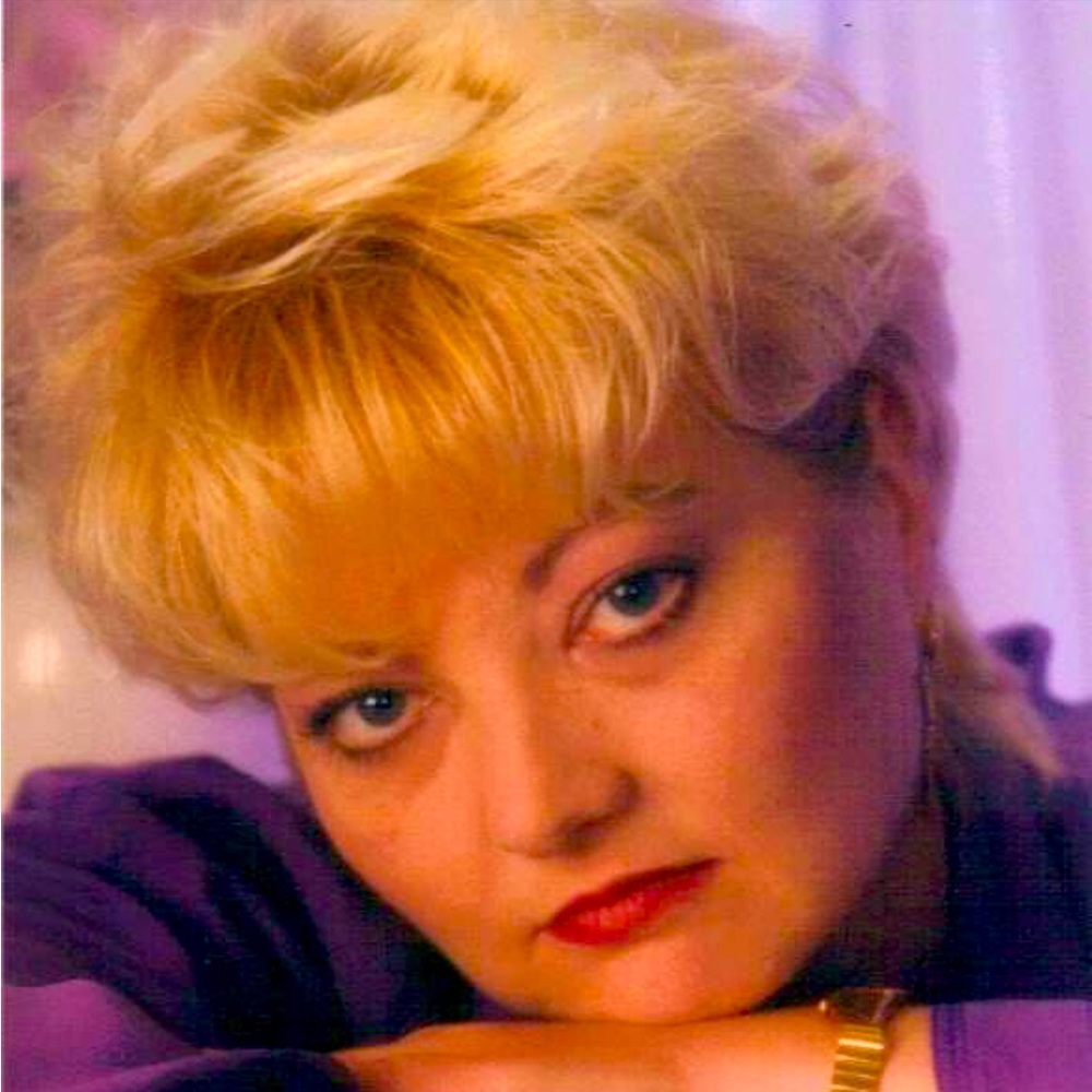 Meet your Posher, Carla